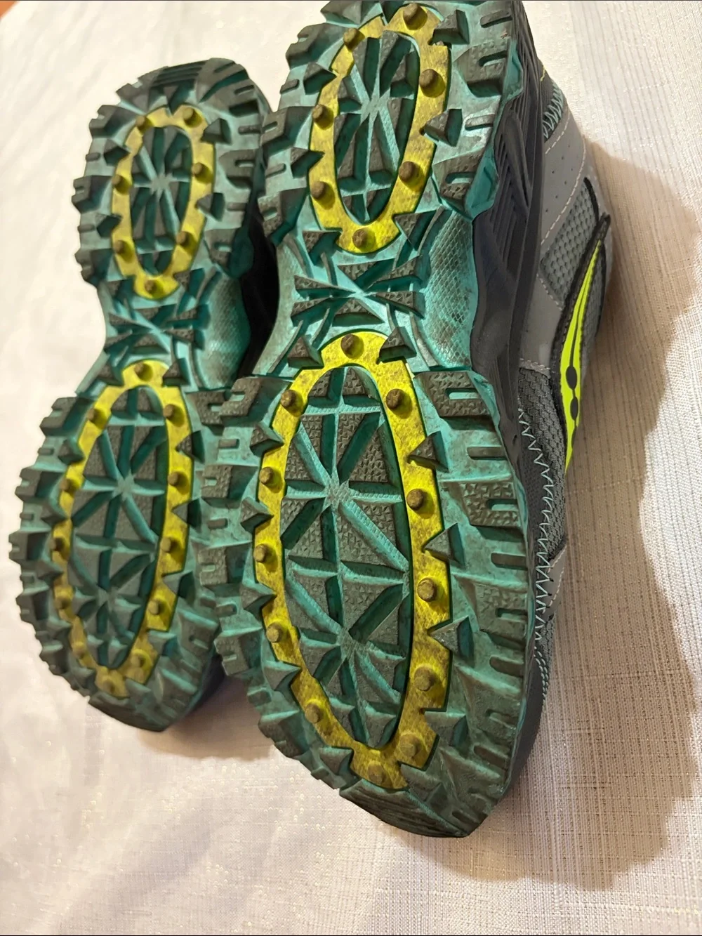 Saucony Women’s Gray Teal Trail Runners with Lime Accents